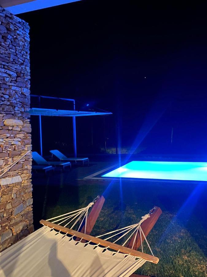 Cristelia Seafront & Pool Villa Лакания Экстерьер фото