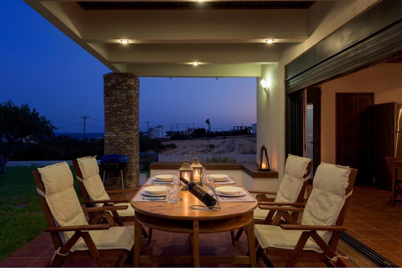 Cristelia Seafront & Pool Villa Лакания Экстерьер фото
