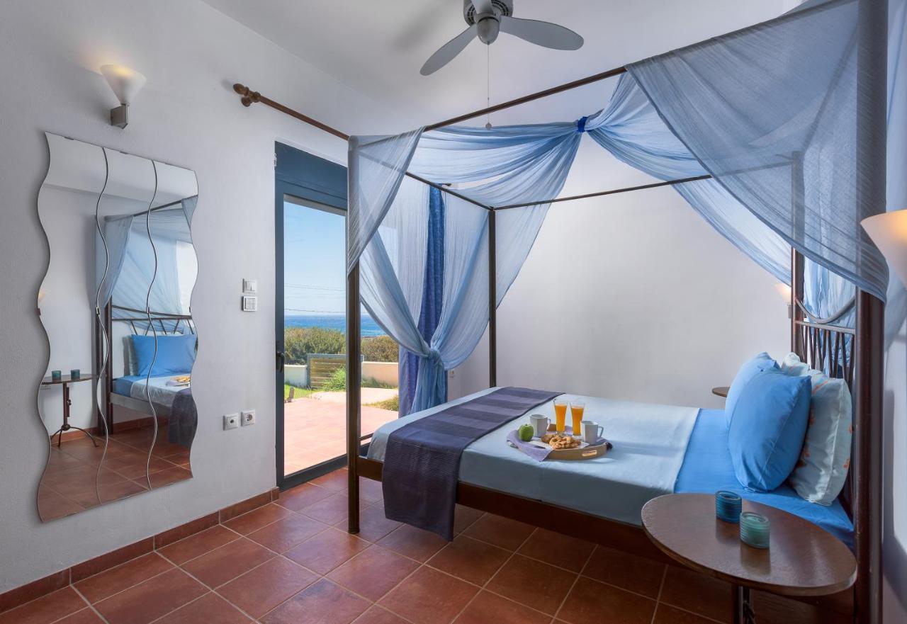 Cristelia Seafront & Pool Villa Лакания Экстерьер фото