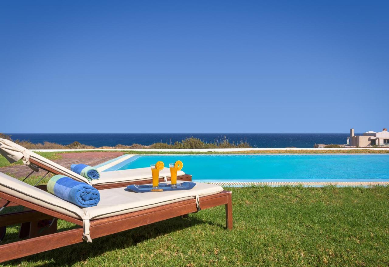 Cristelia Seafront & Pool Villa Лакания Экстерьер фото